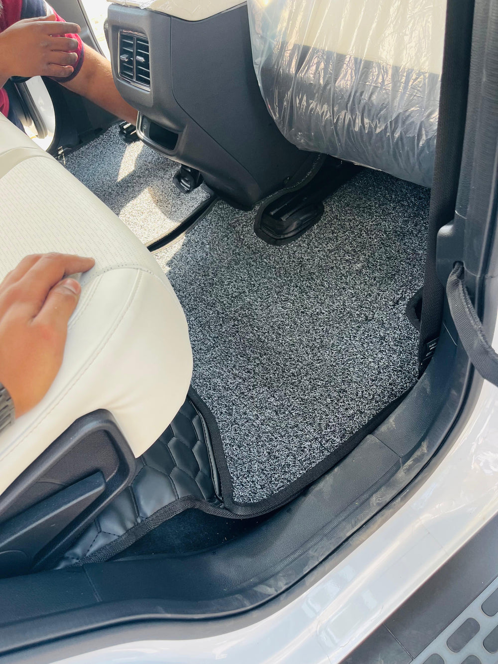 Star 7D Car Floor Mats For Mahindra Thar